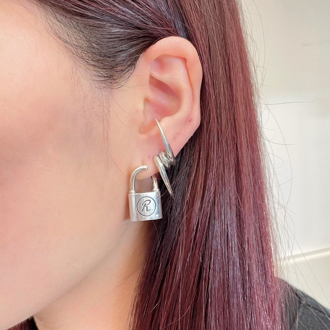 REBEL YELL ピアス
