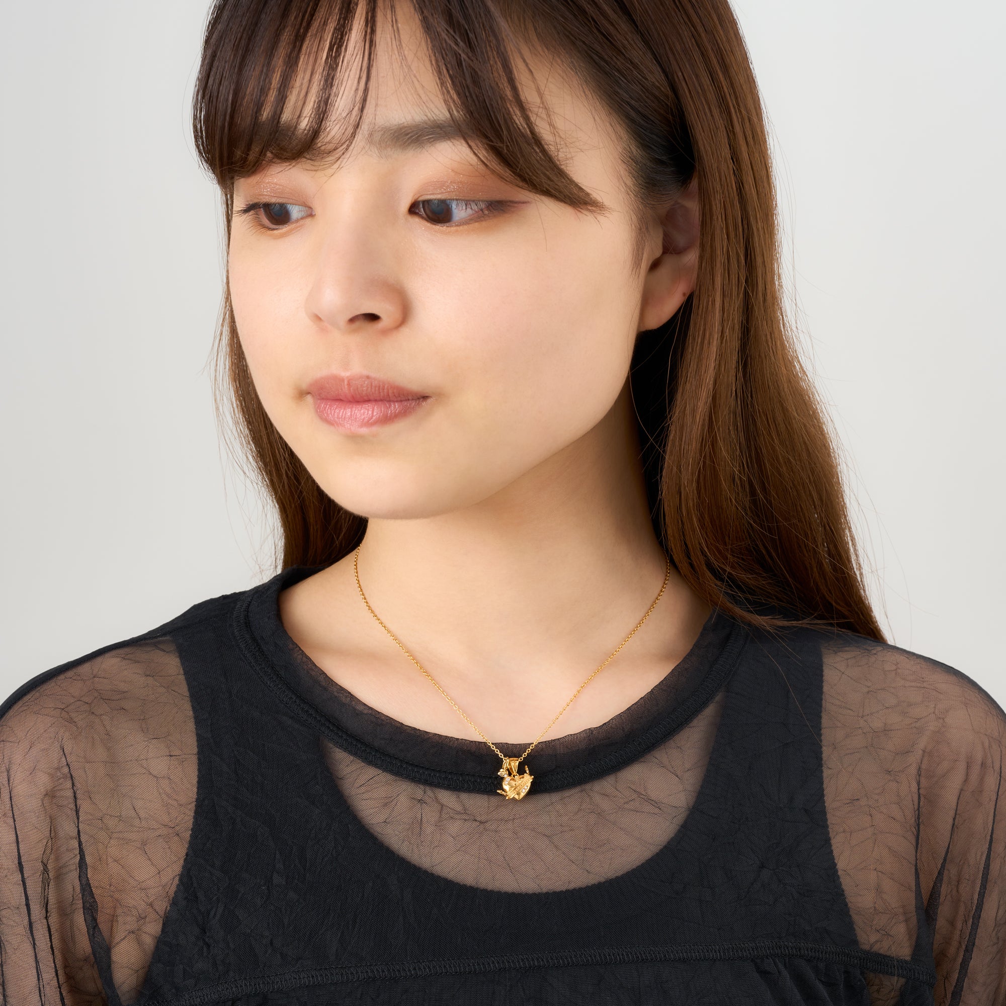 ENCHANTED EVER-LOVING ネックレス