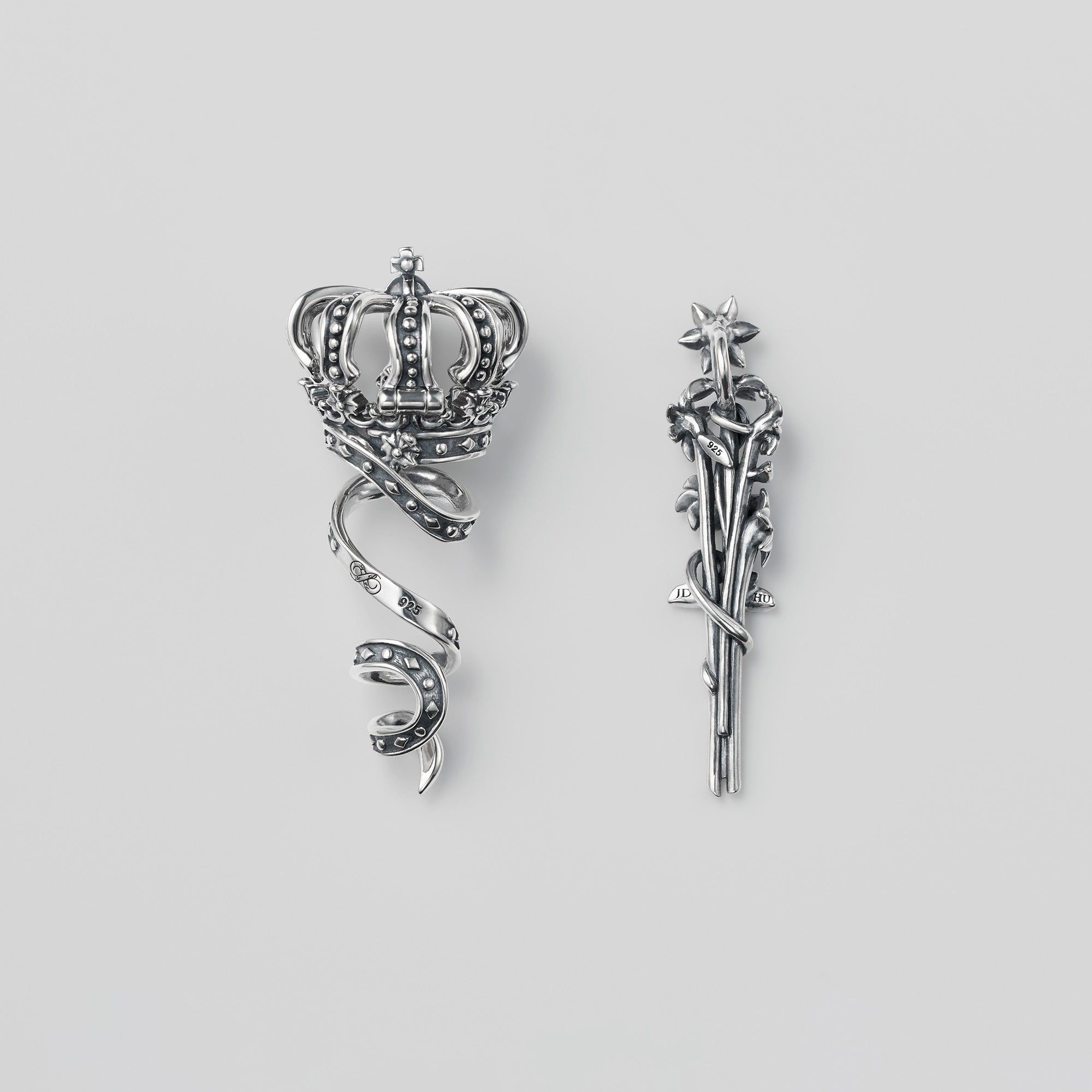 YOU, Pendant