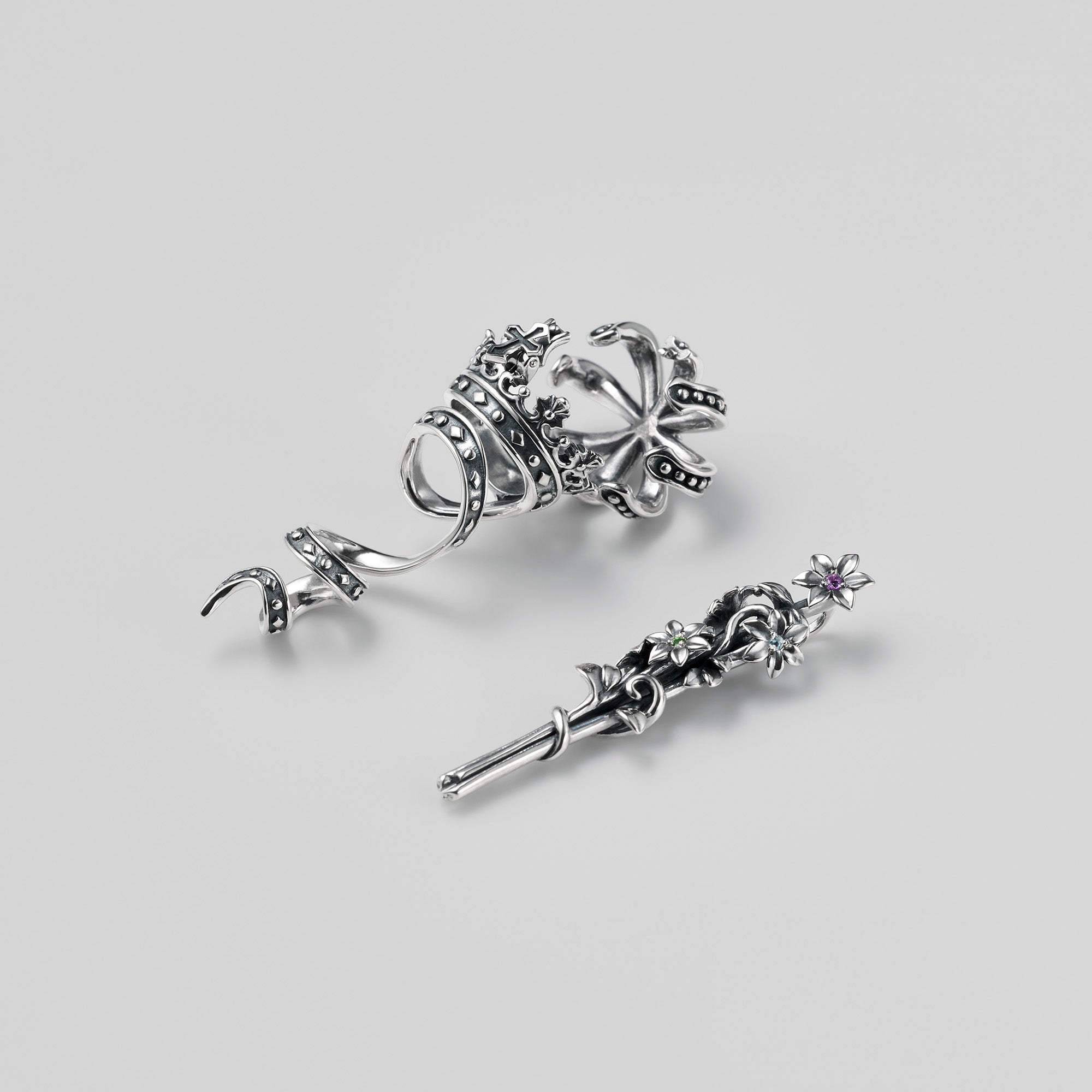 YOU, Pendant