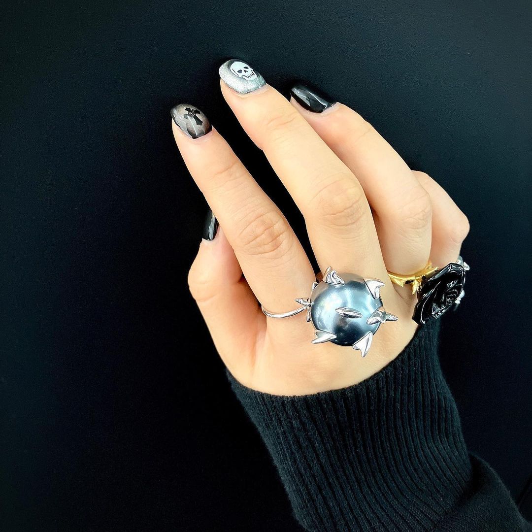 WICKED THORN リング