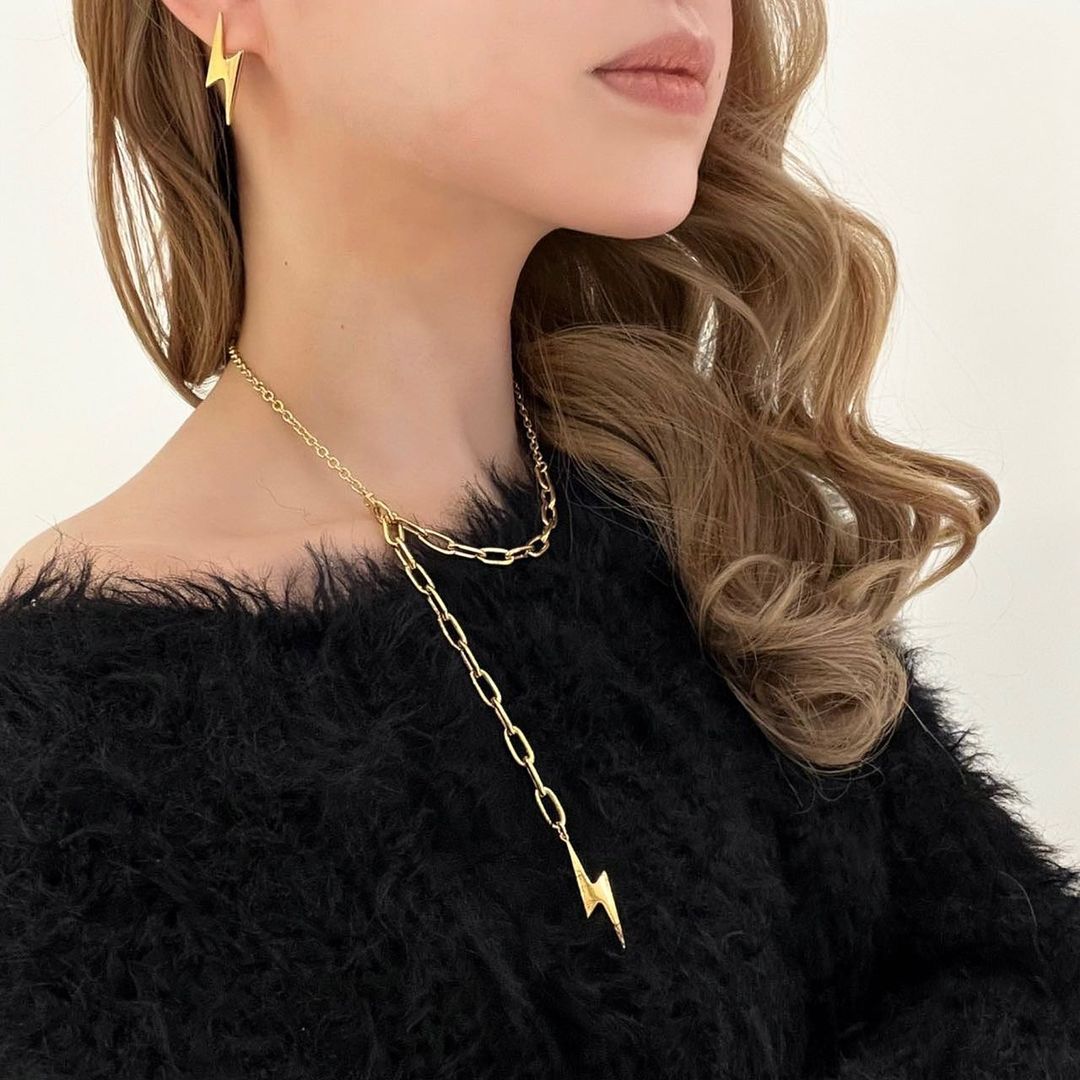 SHOCK ME ピアス