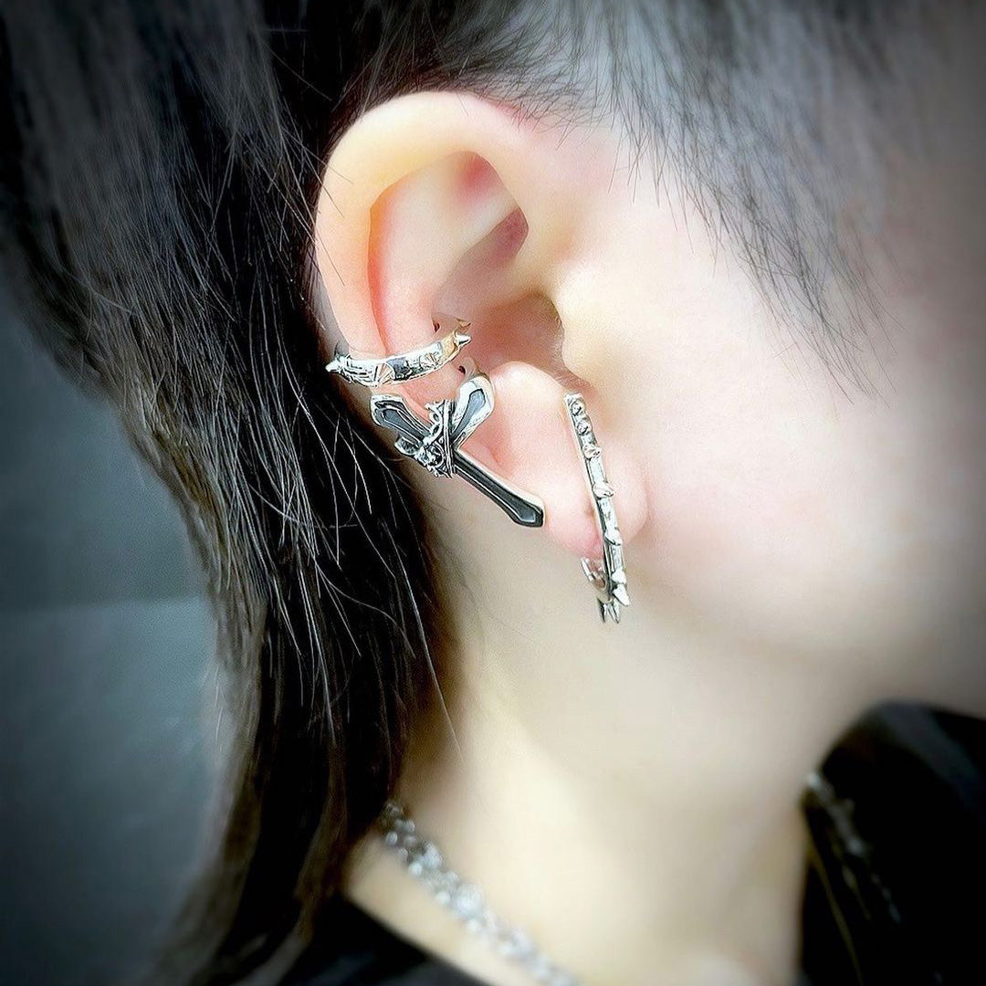 CROSS with CROWN イヤーカフ