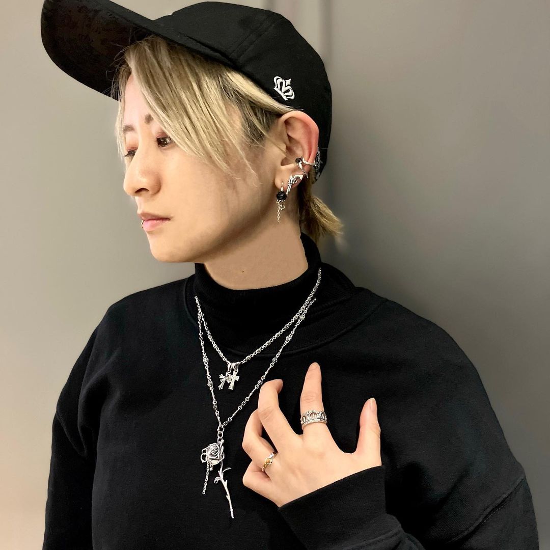 POETRY イヤーカフ