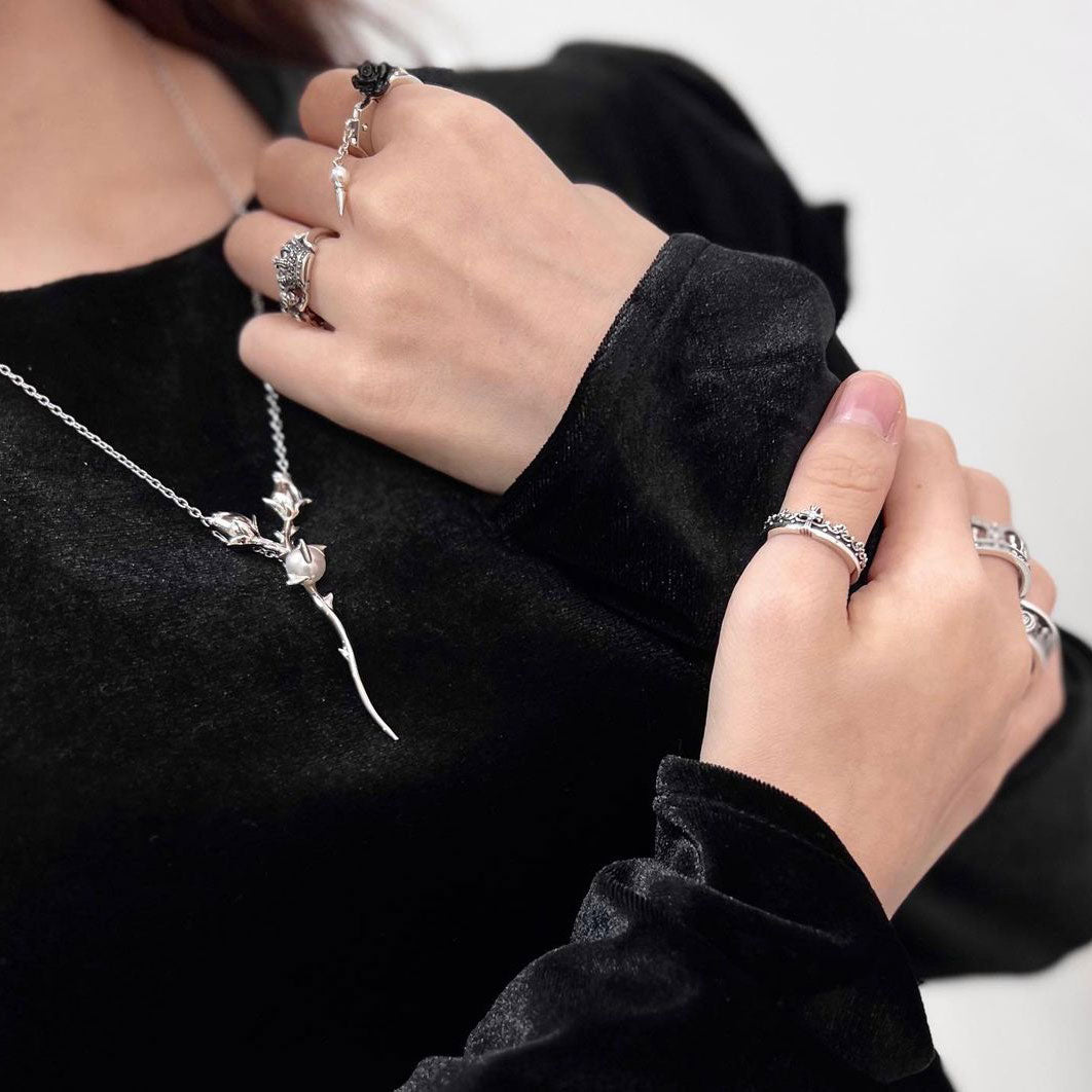 EVE OF DESTINY リング