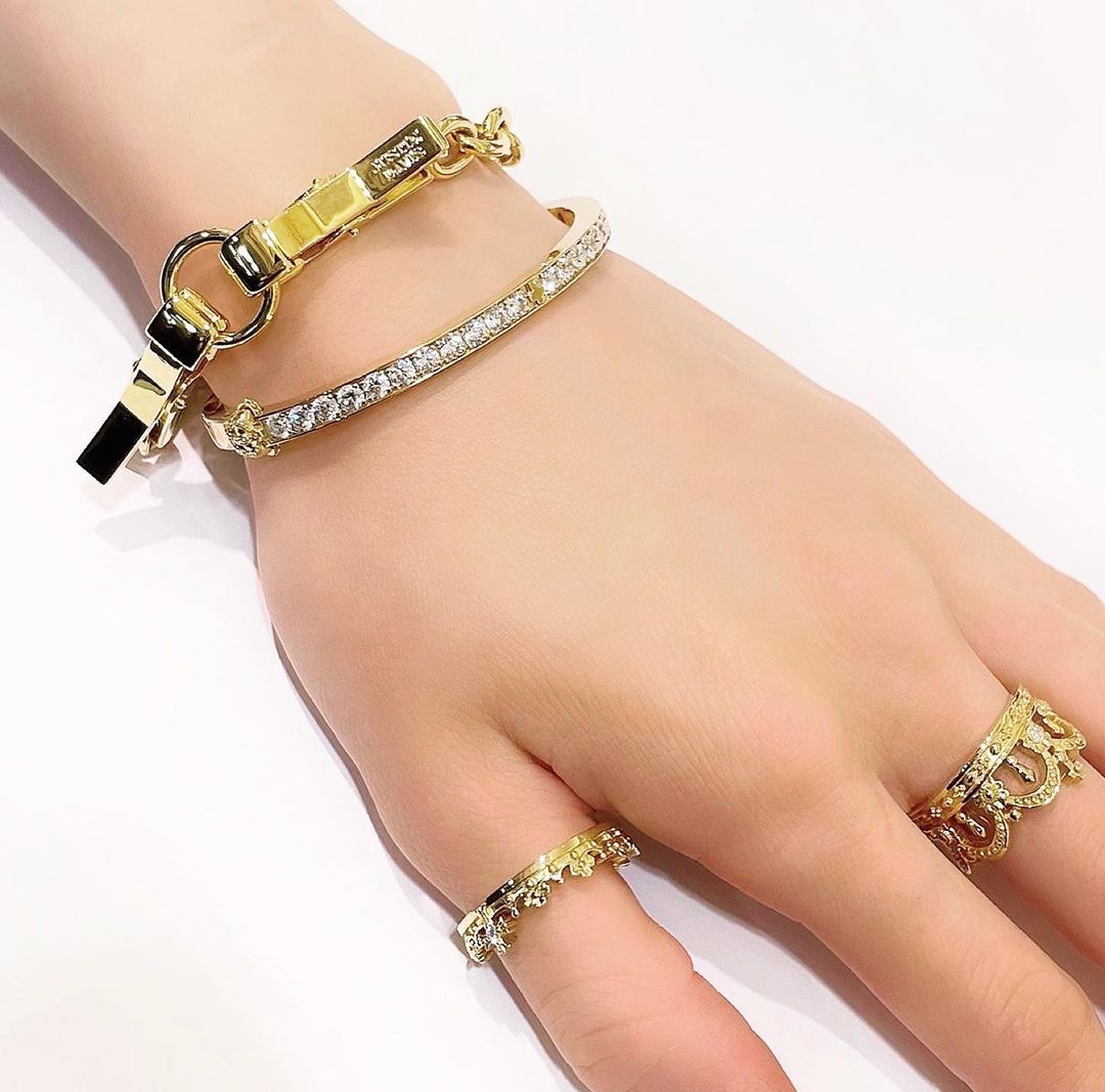 SUPERB STONE バングル