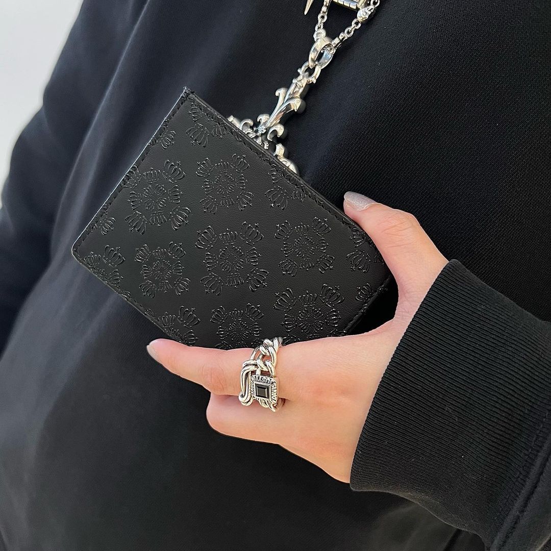 STEPHALIAM CARD HOLDER