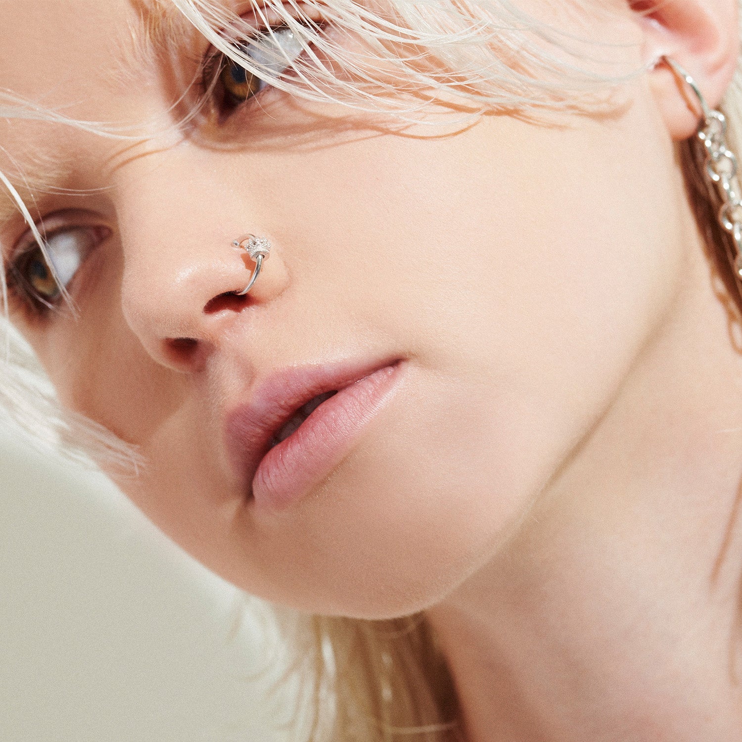 NOSE CUFF