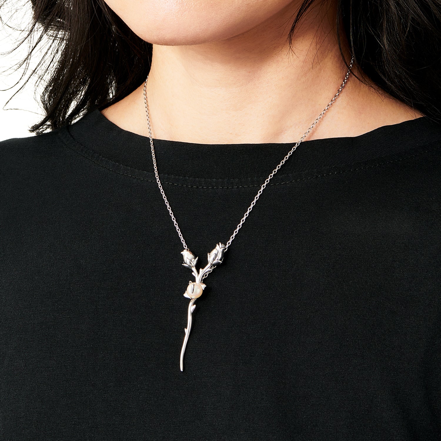 HOLY ROSES ネックレス