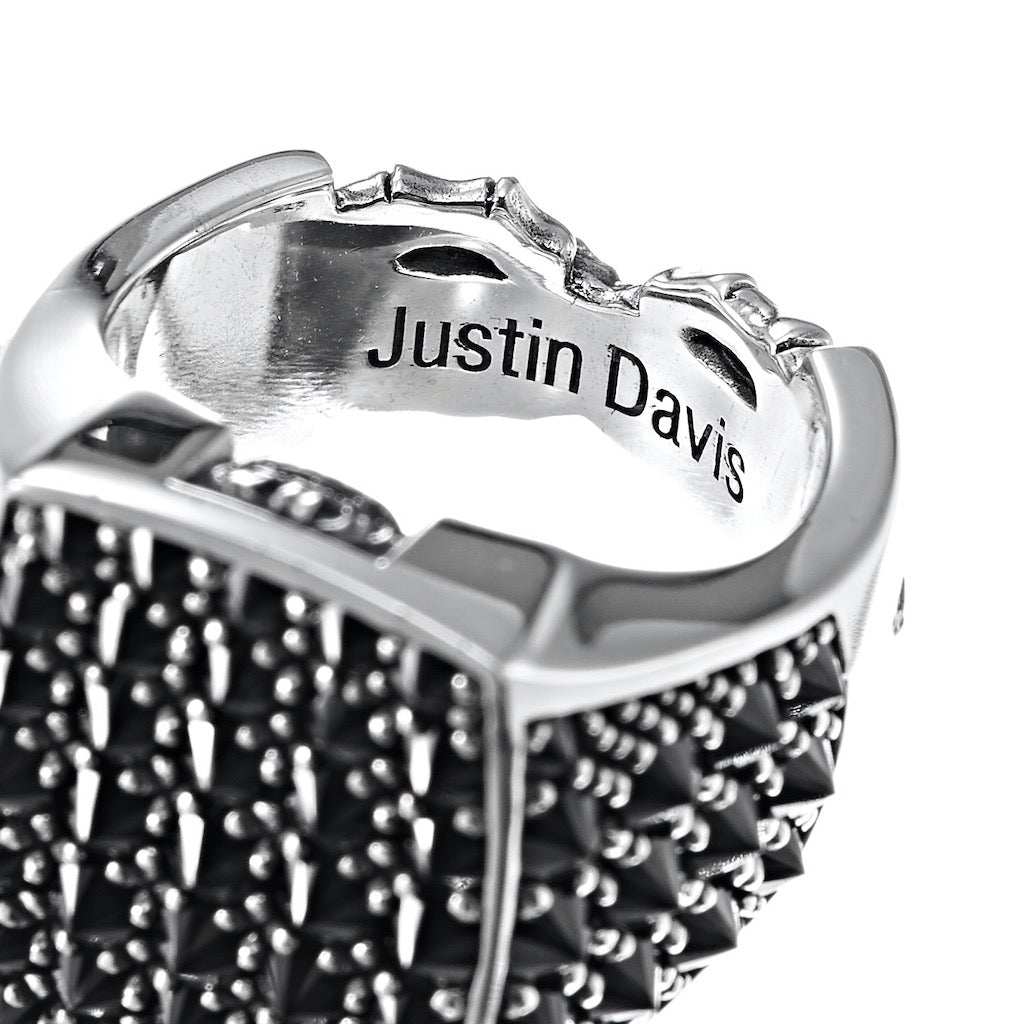 SOCIETY'S VICTIMS リング