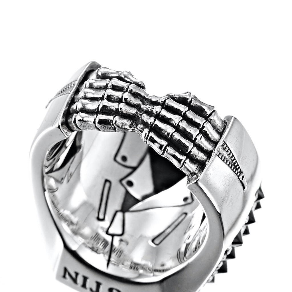 SOCIETY'S VICTIMS リング