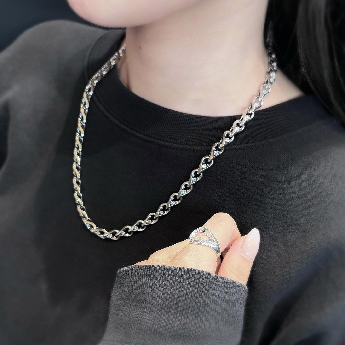 ゴージャスなリング　とっても素敵なデザインです　13号 VOGUE JAPAN - VOGUE JAPAN added a new photo.