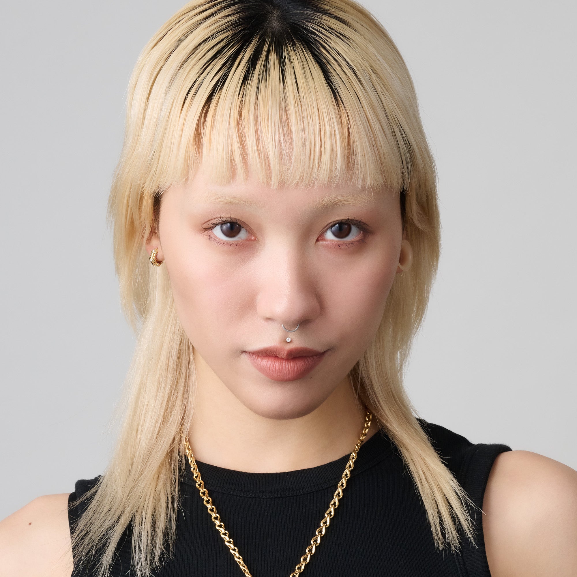 YOUR SHADOW ピアス