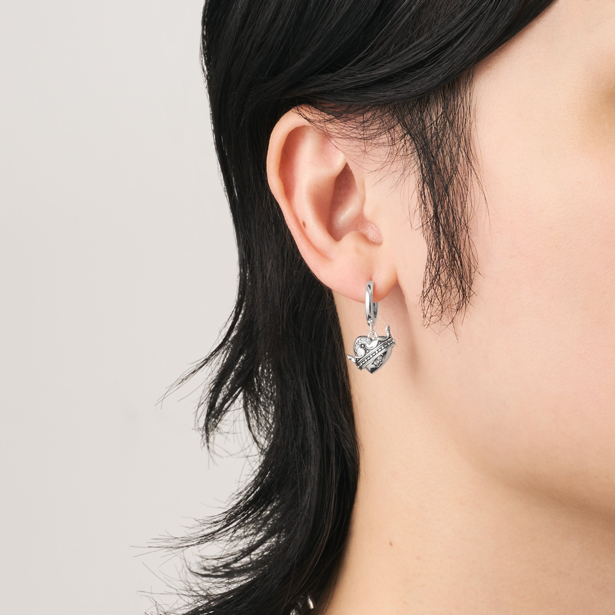 ENCHANTED EVER-LOVING ピアス
