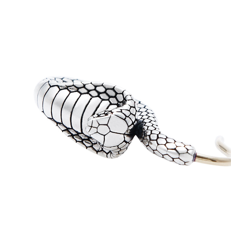 COBRA ピアス